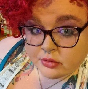 Meet your Posher, Maddie